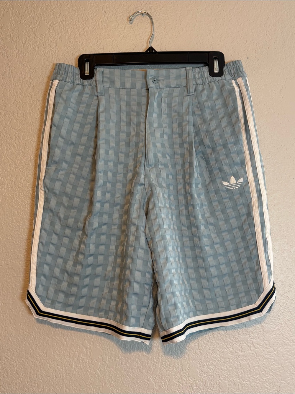 Adidas Originals Men Active Casual Hybrid Checkered Shorts Light Blue Baggy Y2K